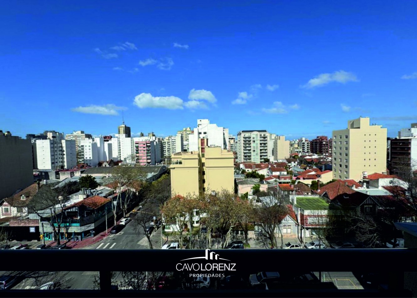 Alquiler- Alberti casi Cordoba - impecable 3 ambientes con cochera
