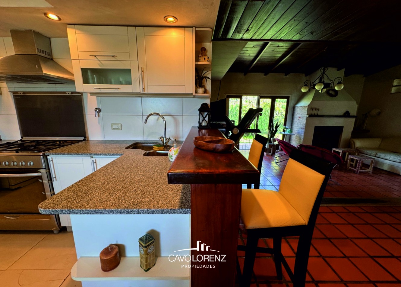 Coronel Vidal -Hermoso chalet 5 ambientes en excelente estado