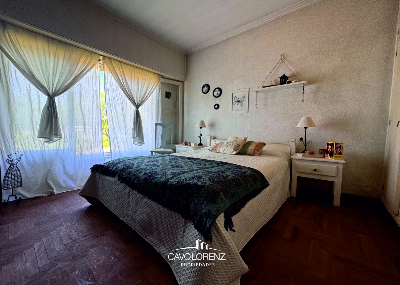 Coronel Vidal -Hermoso chalet 5 ambientes en excelente estado