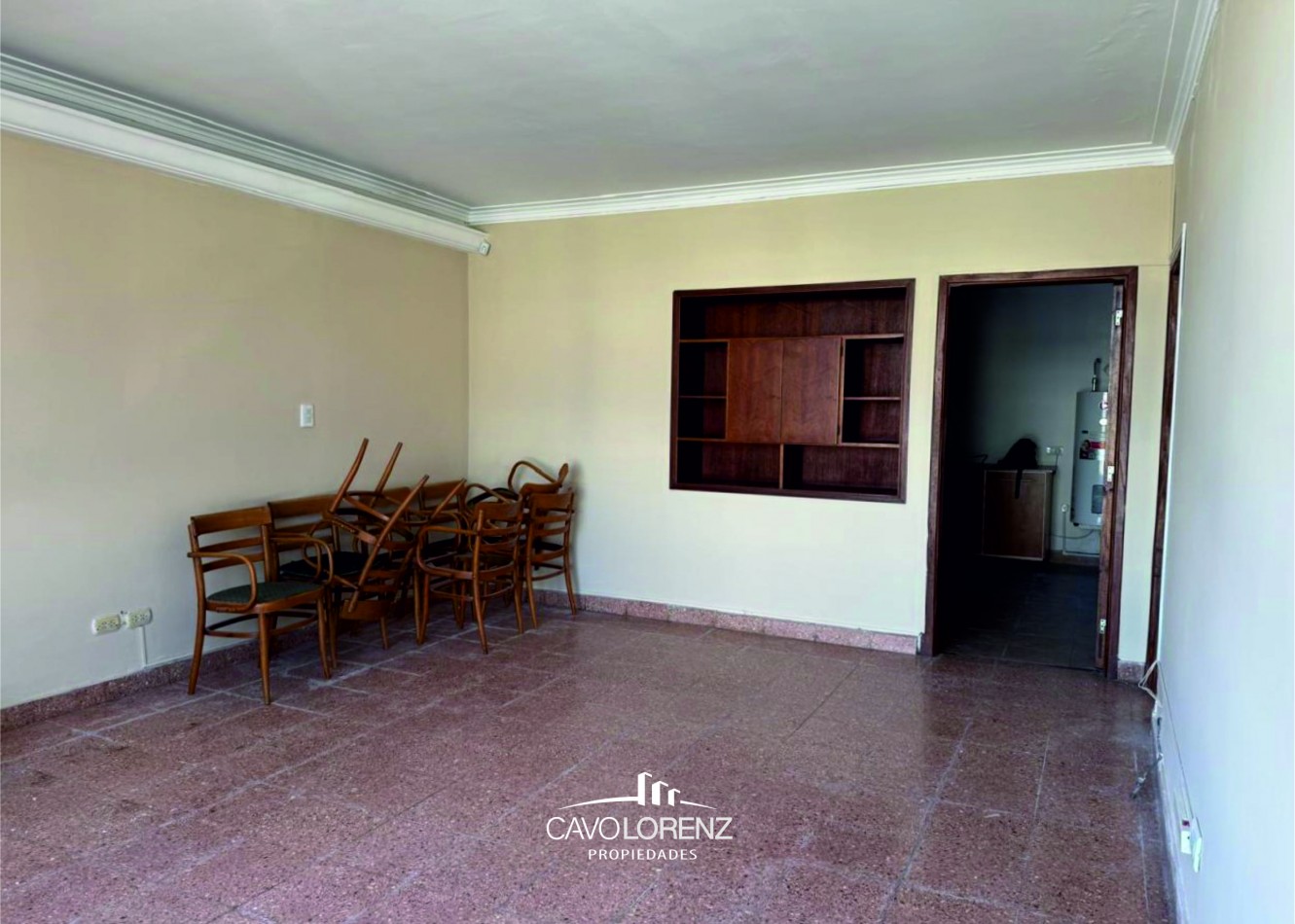 San Jose -Dorrego 3609 - Chalet 5 ambientes con garaje y terraza