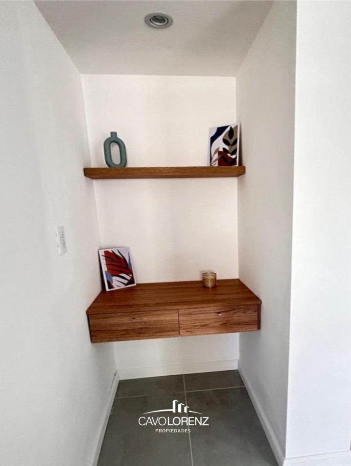 Lamadrid 2188 7° A - Magnifico 3 ambientes al frente con balcon, totalmente reciclado y amoblado