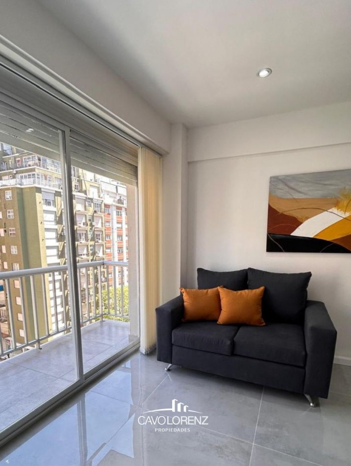 Lamadrid 2188 7° A - Magnifico 3 ambientes al frente con balcon, totalmente reciclado y amoblado