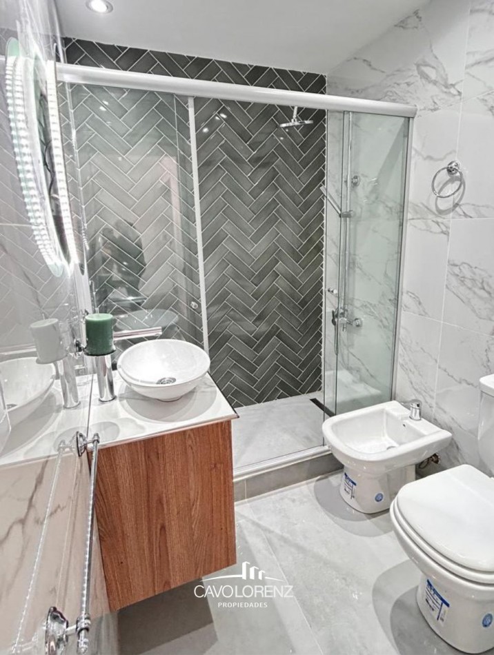 Lamadrid 2188 7° A - Magnifico 3 ambientes al frente con balcon, totalmente reciclado y amoblado