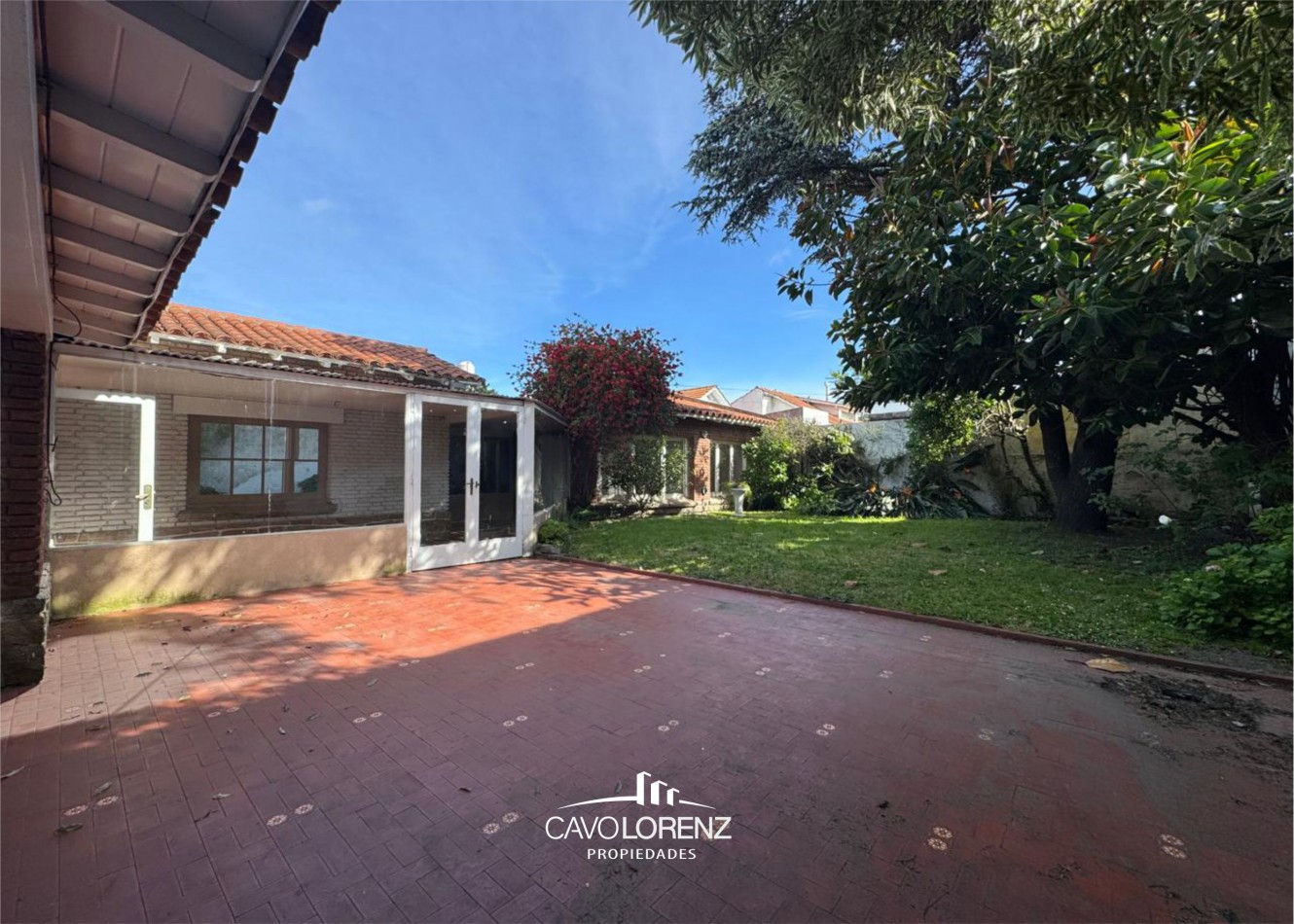 Alquiler - Paso 2334-Chalet 8 Hab, 6 Baños - Exclusivo Uso Profesional o Comercial