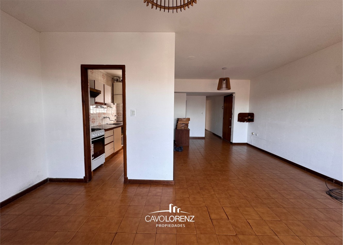 Tucuman 3340- Dep. 3 ambientes con cochera frente a plaza Guemes