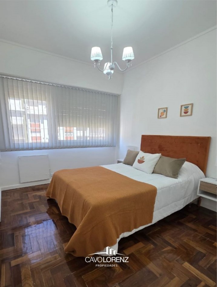 Excelente Departamento 2 Ambientes al frente con balcon - Completamente recicaldo