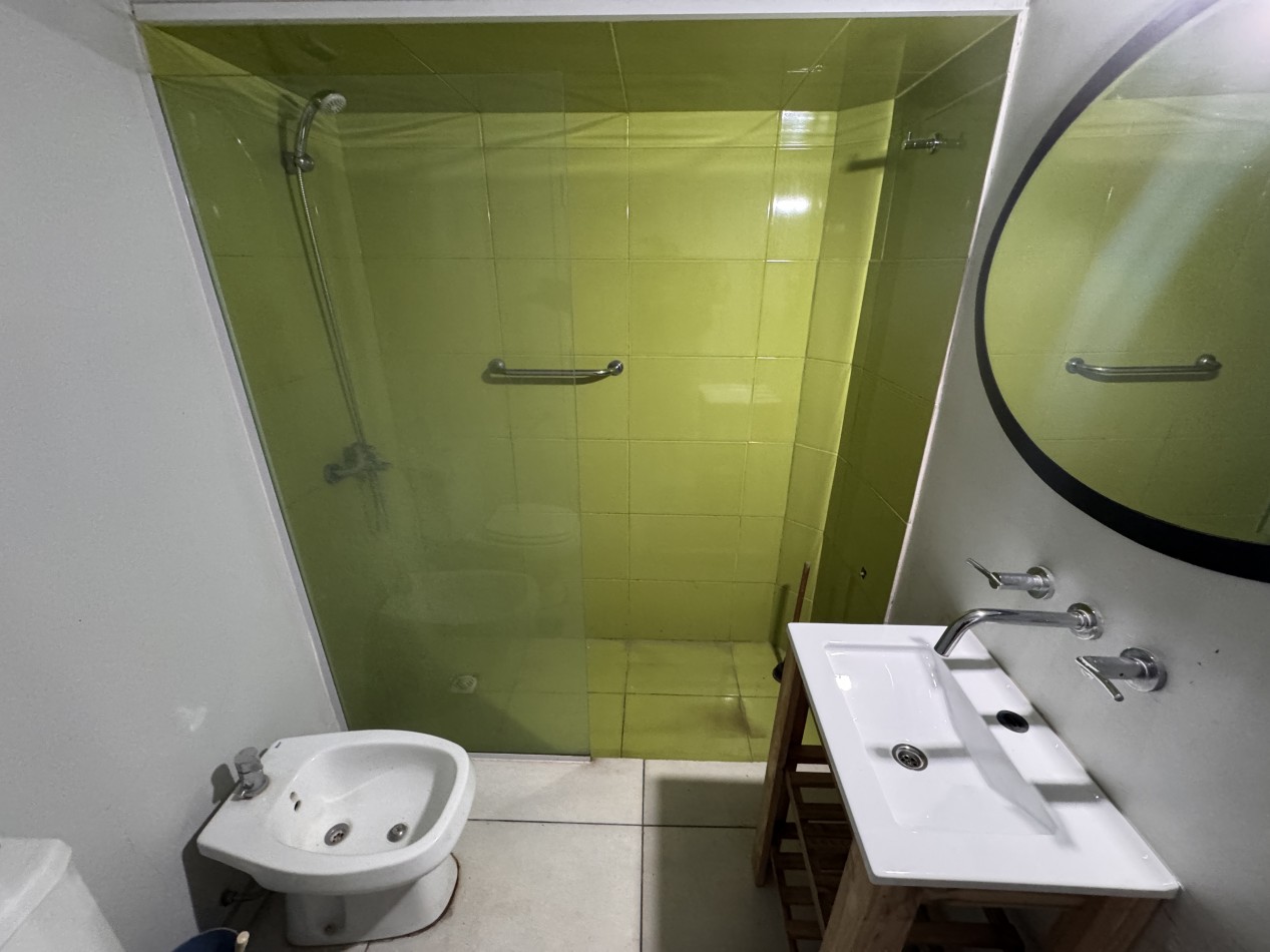 Alquiler PH - Rawson 3065 - Tres ambientes con patio