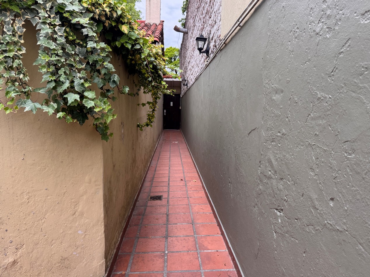 Alquiler PH - Rawson 3065 - Tres ambientes con patio