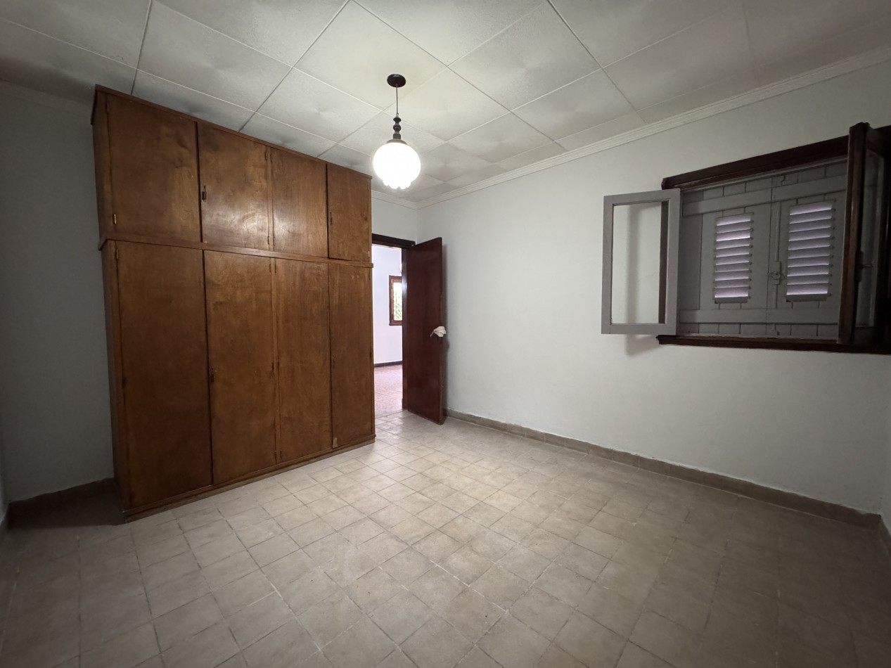 Alquiler PH - Rawson 3065 - Tres ambientes con patio