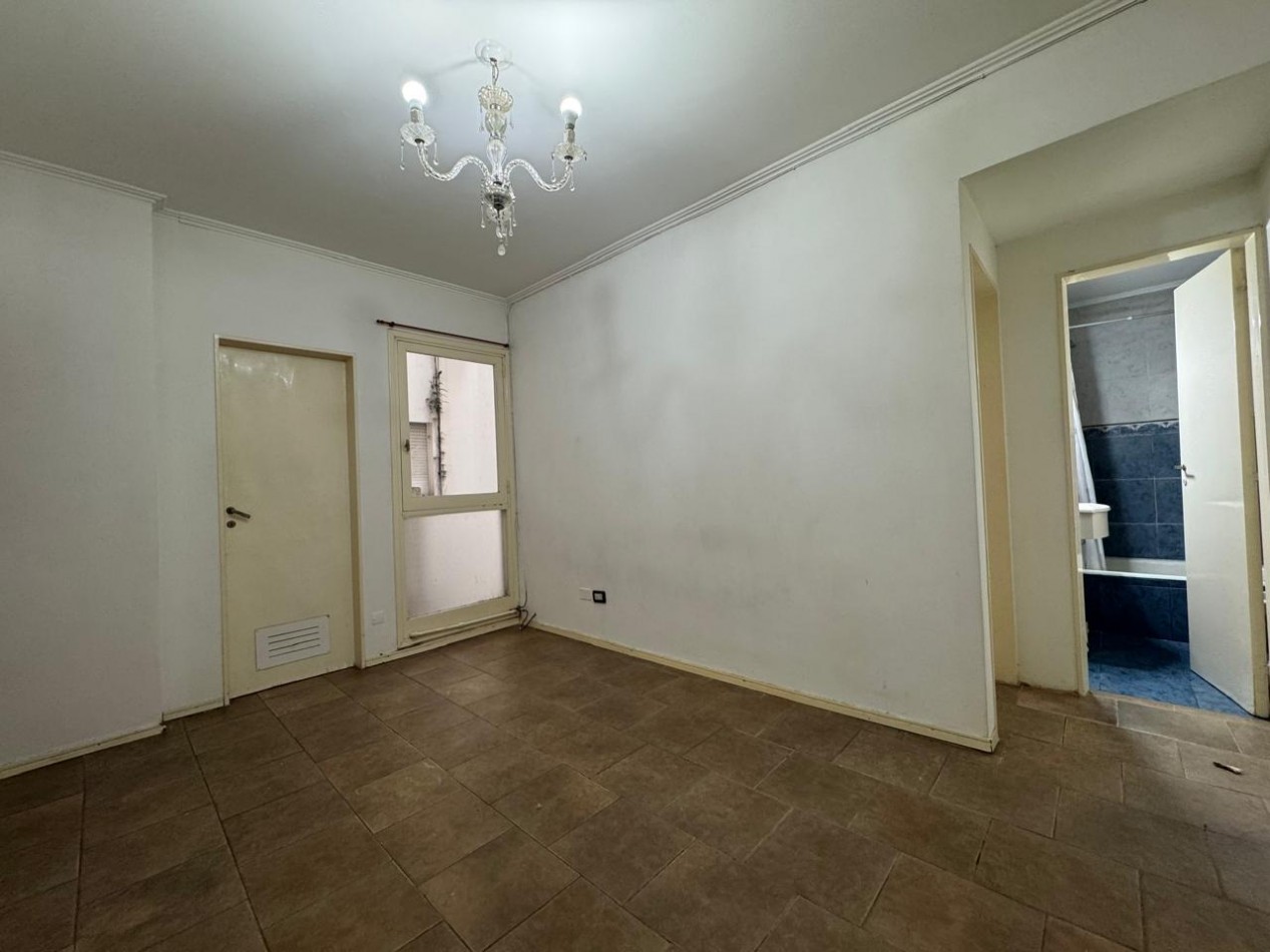 Las Heras 2370 -  Dep. dos ambientes interno