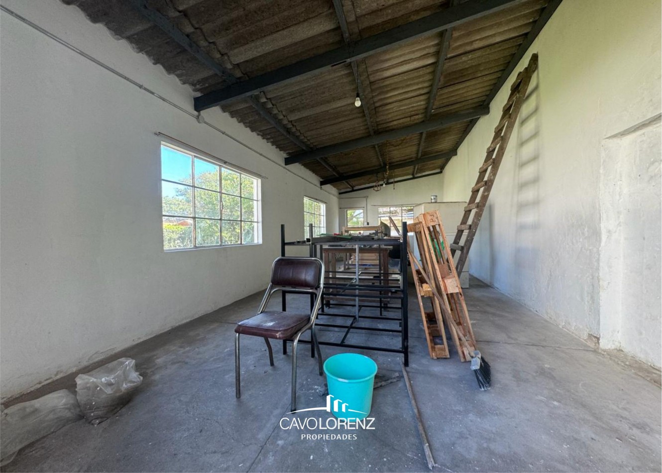 San Juan 2353 - Chalet de 4 ambientes con gran parque