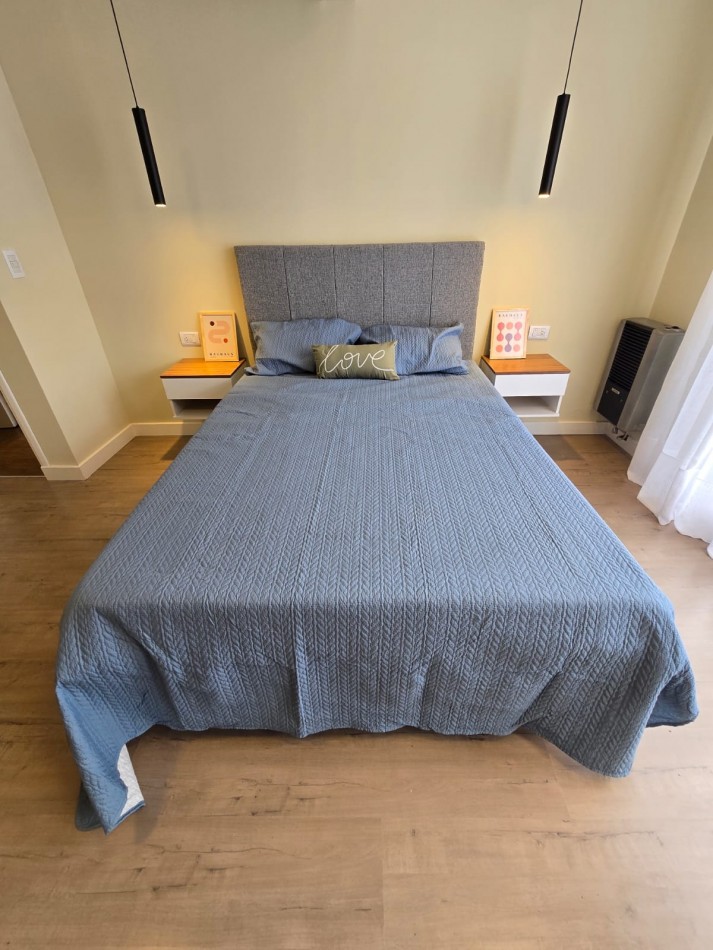 Belgrano 2350 - Departamento 2 ambientes con balcon a la calle, reciclado y amoblado