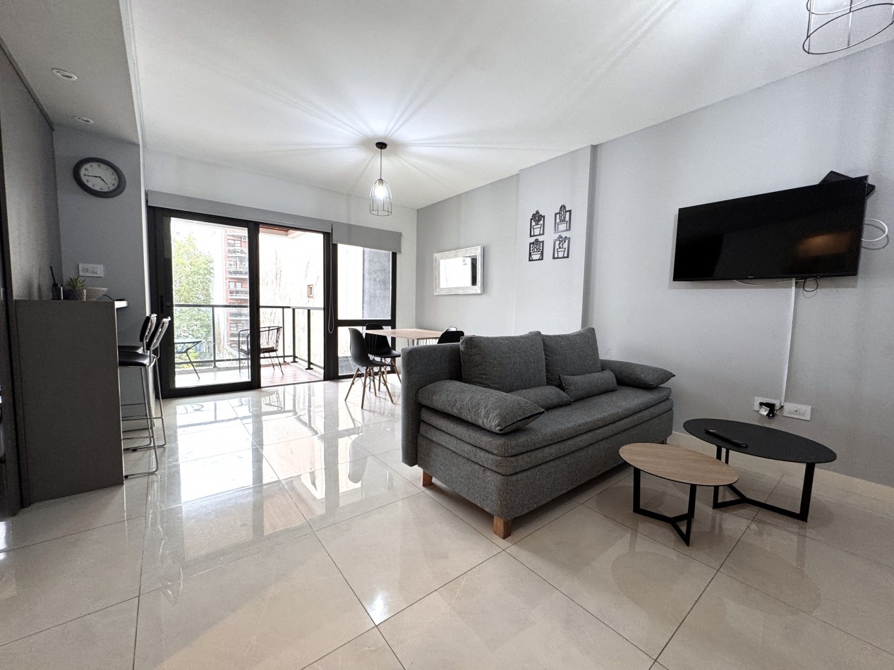 Alquiler- La Rioja 1235- Departamento de 1 amb. equipado, amoblado y con parrilla