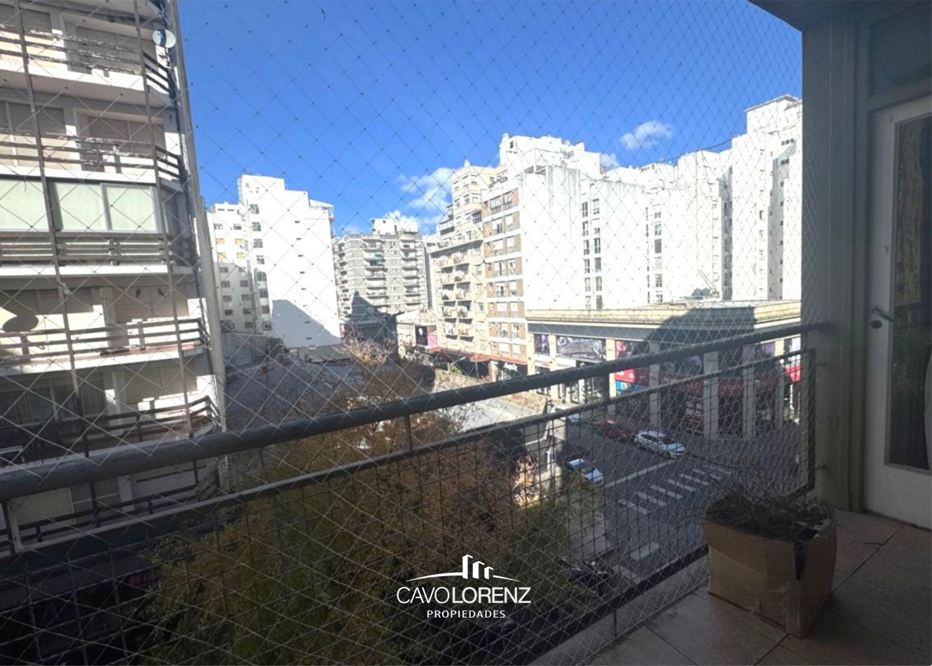 Santiago del estero 1789 - Departamento 3 ambientes a la calle - OPRTUNIDAD