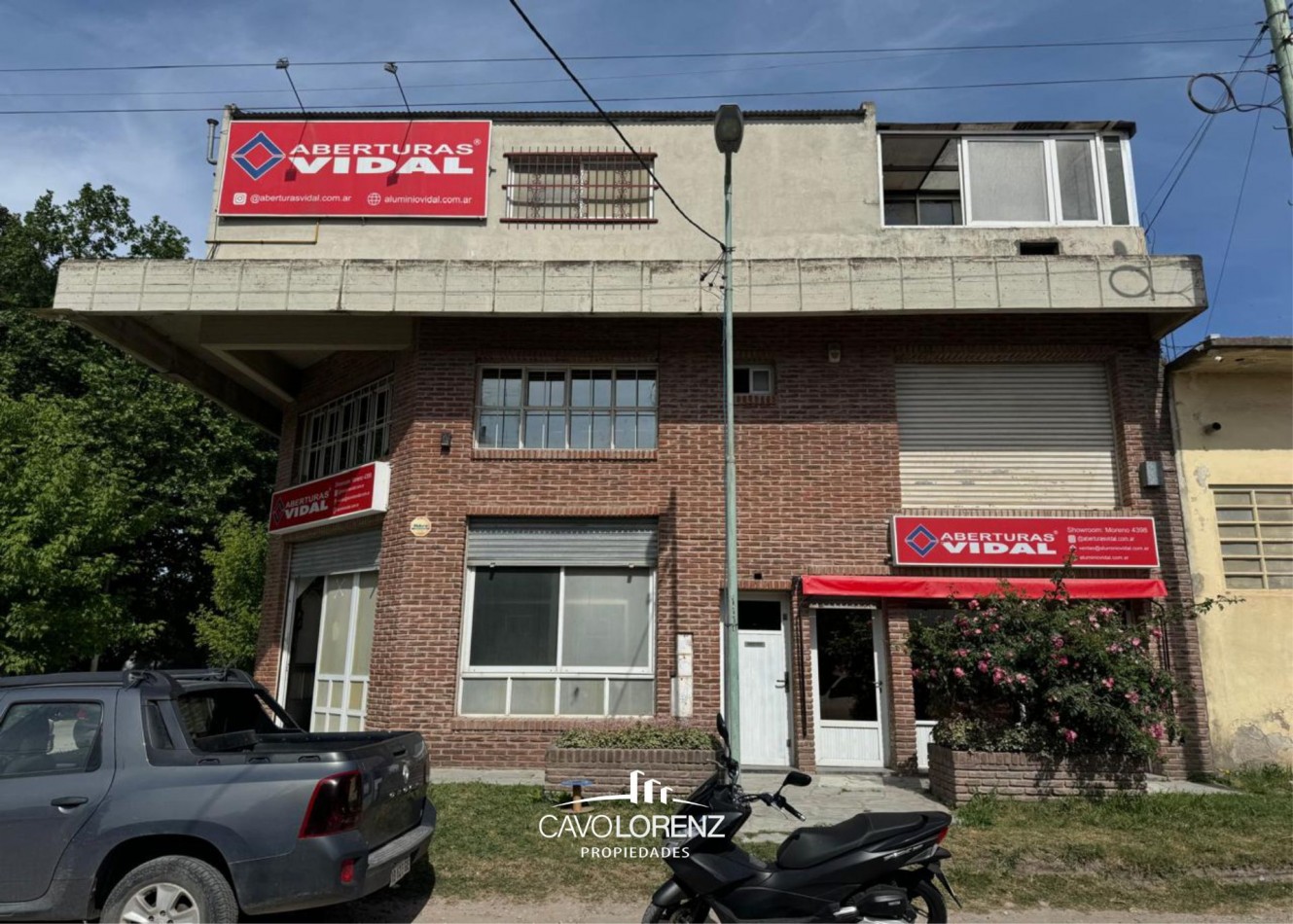  Victoriano Montes 1102 - Excelente Galpon con oficina en esquina - SE ACEPTA MENOR VALOR