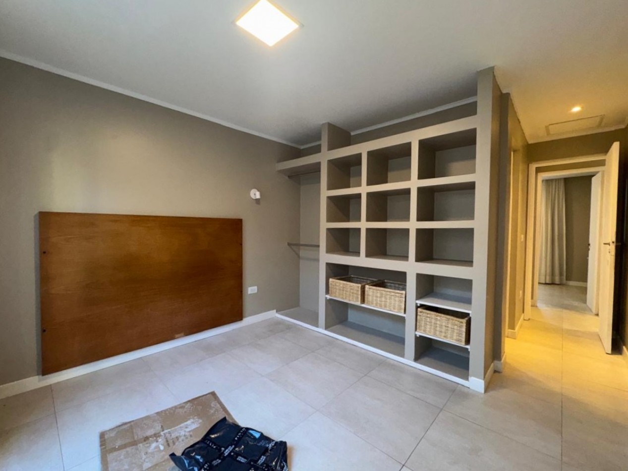 Alquiler - Alvarado 980 - Chalet 3 amb. con entrada de auto - reciclado! Vivienda o profesional