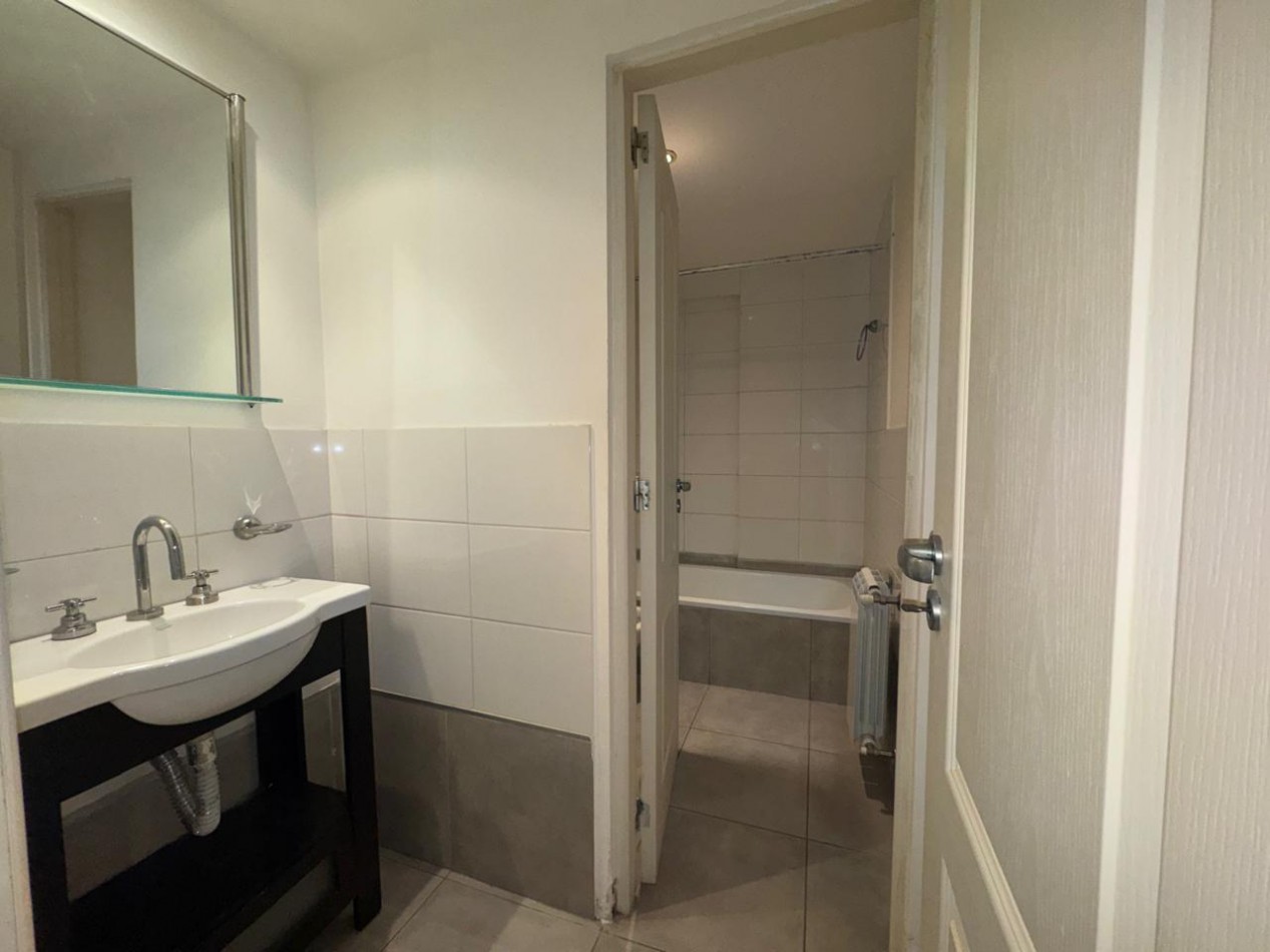 Zona Aldrey - Las Heras 2960 - Alquiler Ambiente y medio, dividido - A la calle