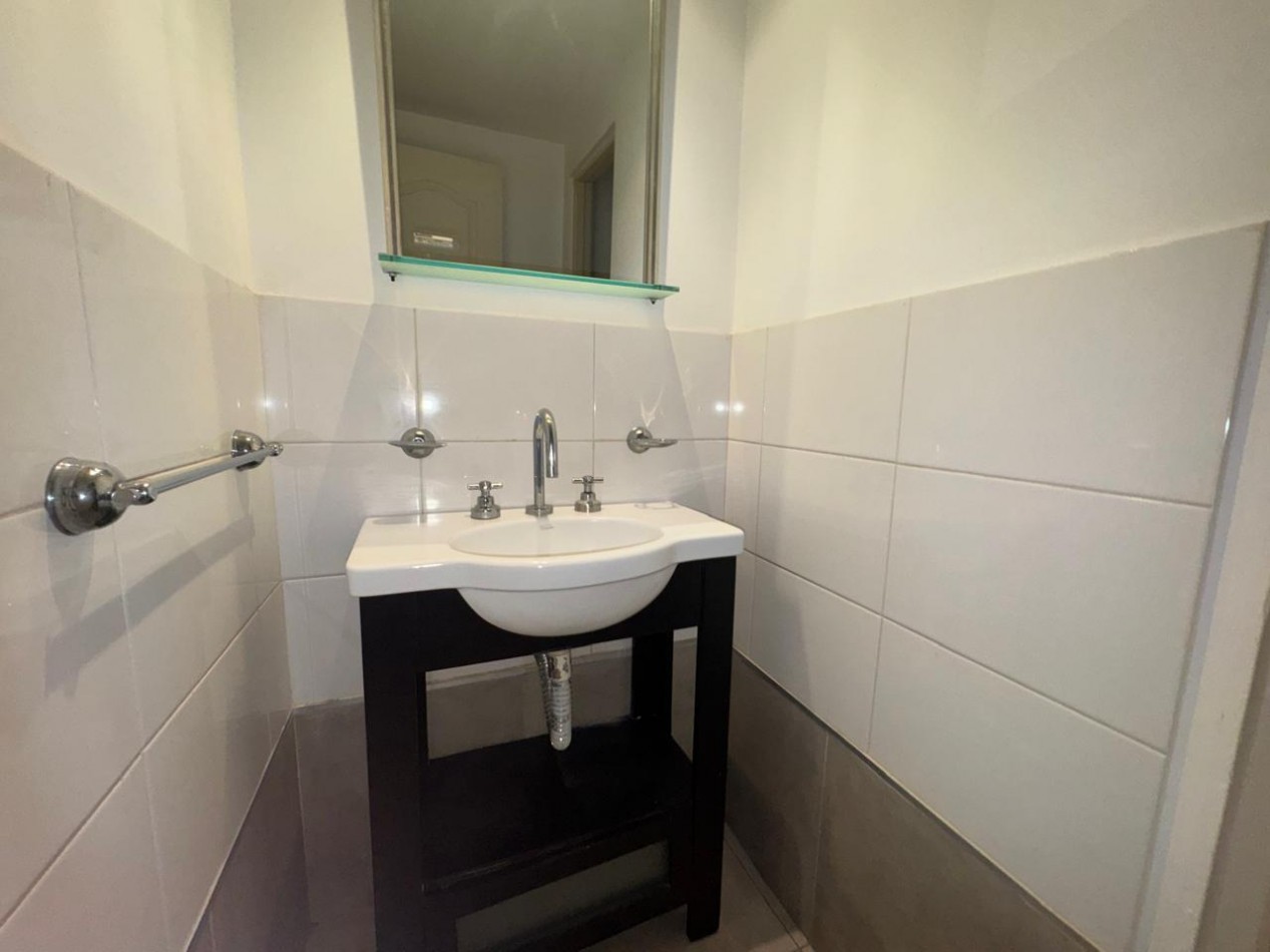 Zona Aldrey - Las Heras 2960 - Alquiler Ambiente y medio, dividido - A la calle