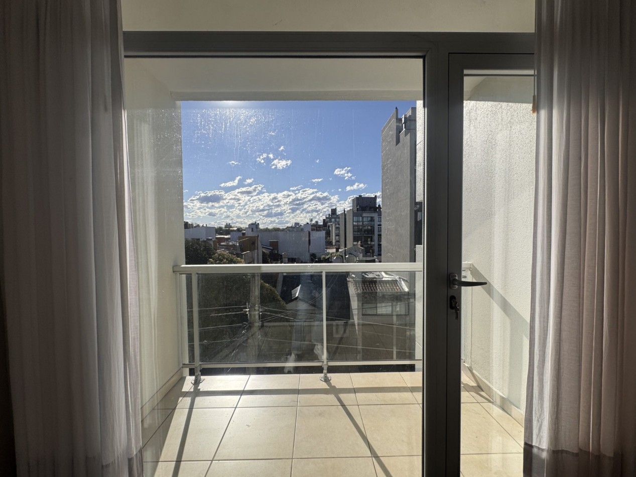 Alquiler - Entre Rios 3364 - Impecable departamento de dos ambientes con cochera cubierta