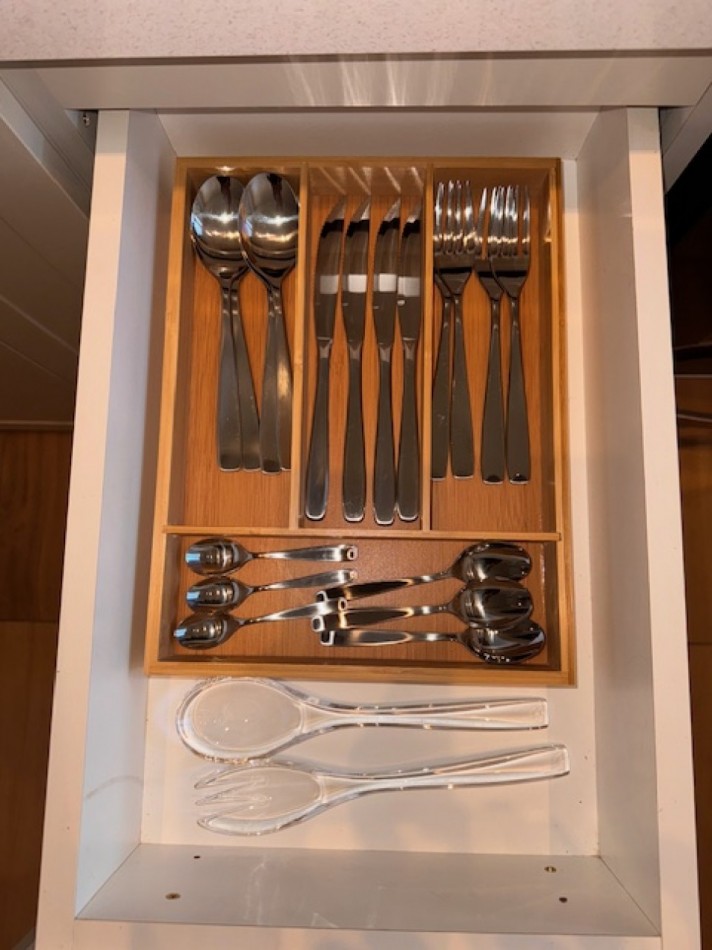 Playa Grande -Saavedra 279 - Alquiler temporario-Exclusivo Dpto 2 Amb.c/Cochera y balcon  a la calle  - SOLO P/ADULTOS