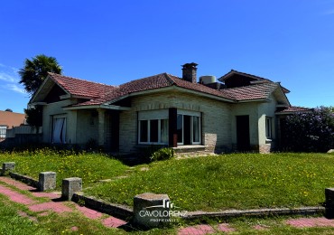 Coronel Vidal -Hermoso chalet 5 ambientes en excelente estado