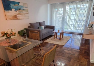 Excelente Departamento 2 Ambientes al frente con balcon - Completamente recicaldo