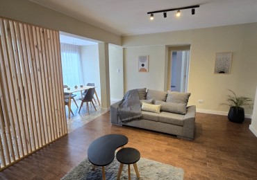 Belgrano 2350 - Departamento 2 ambientes con balcon a la calle, reciclado y amoblado